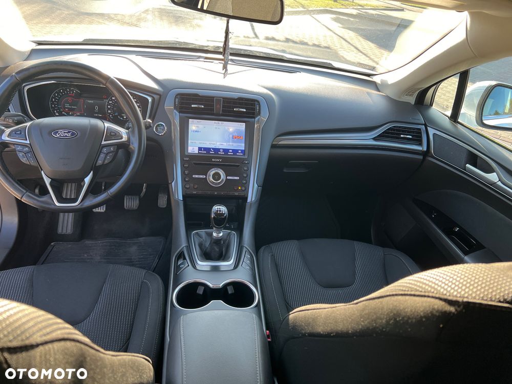 Ford Mondeo - 12
