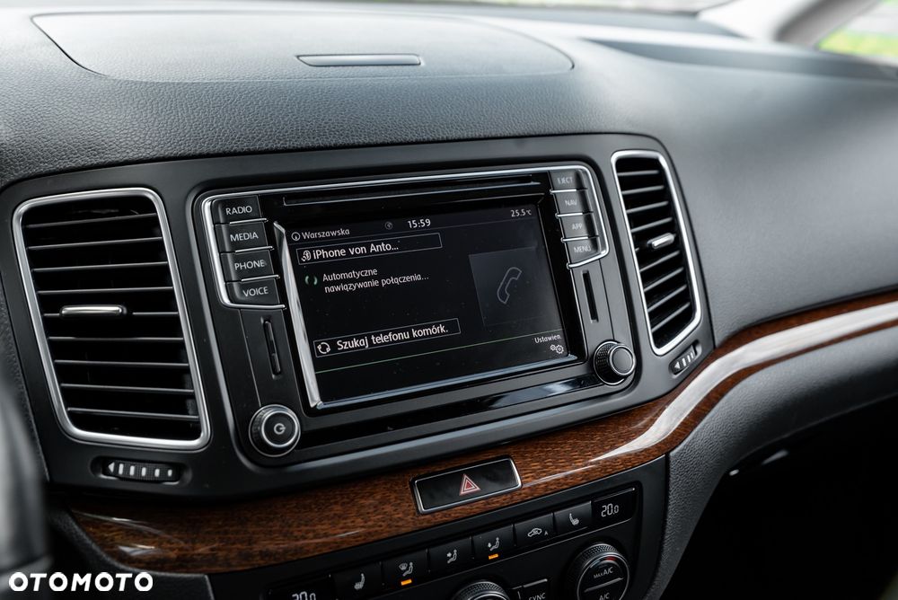 Volkswagen Sharan 2.0 TDI DSG BlueMotion Technology Highline - 34
