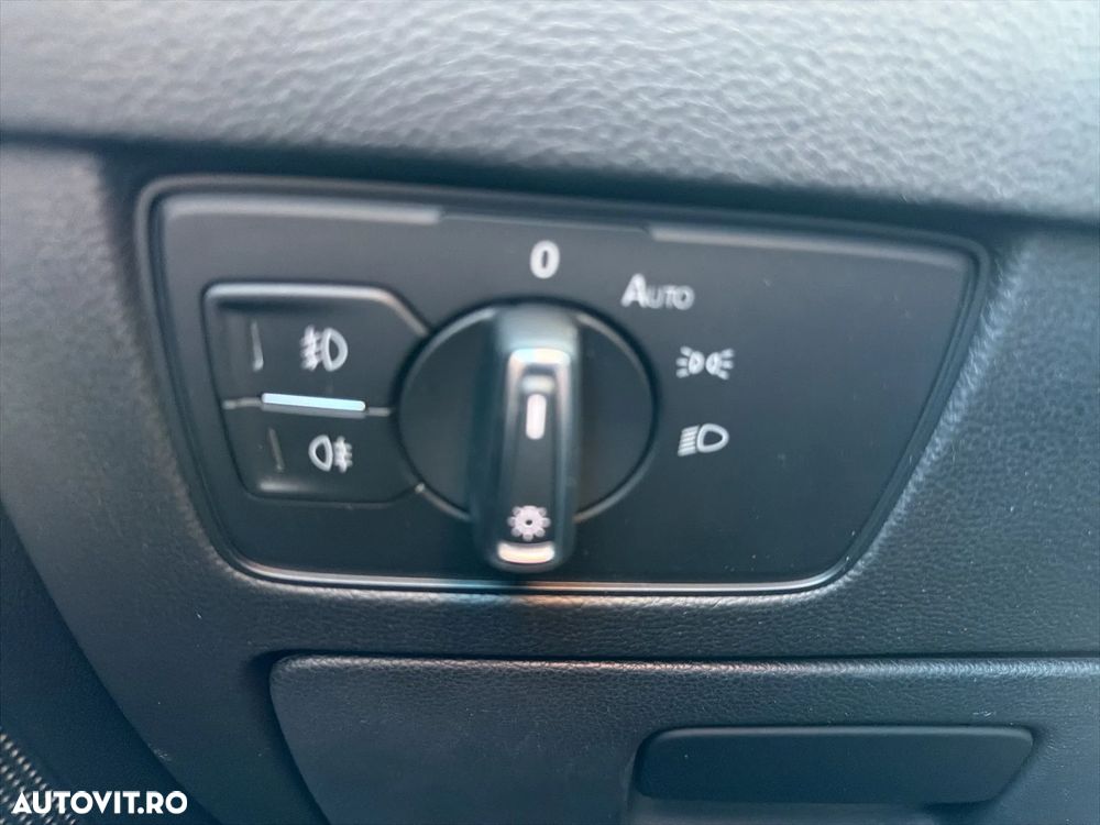Volkswagen Passat 2.0 TDI DSG Elegance - 17