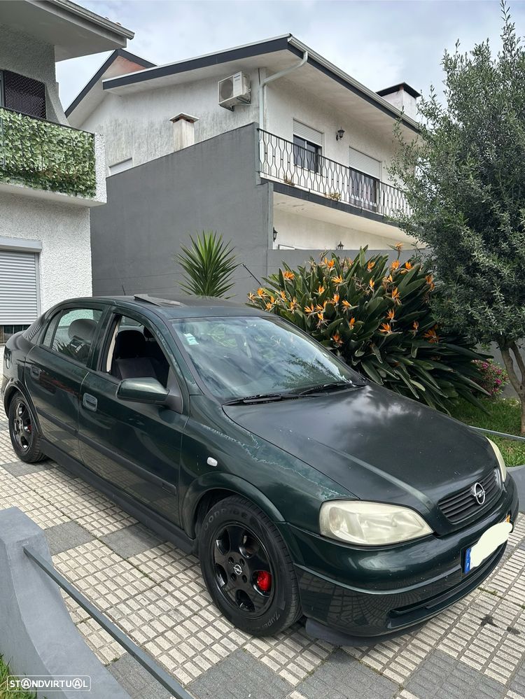 Opel Astra 1.4 Club - 1
