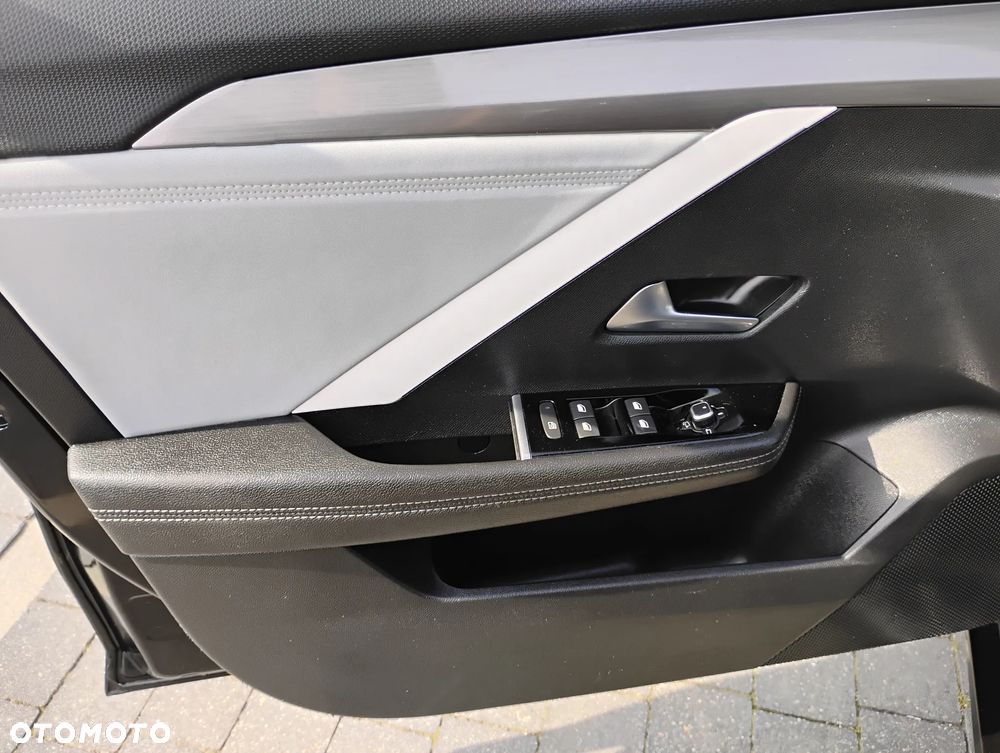 Opel Astra 1.2 Turbo Start/Stop Business Edition - 12