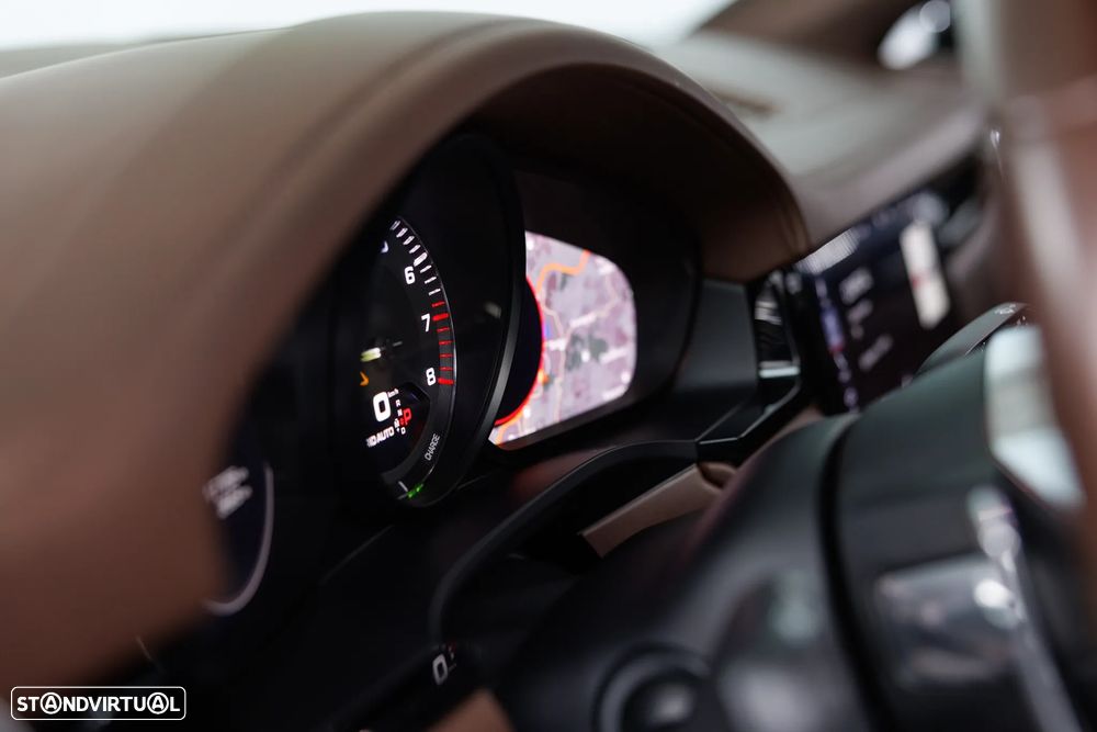 Porsche Cayenne Coupé E-Hybrid - 33