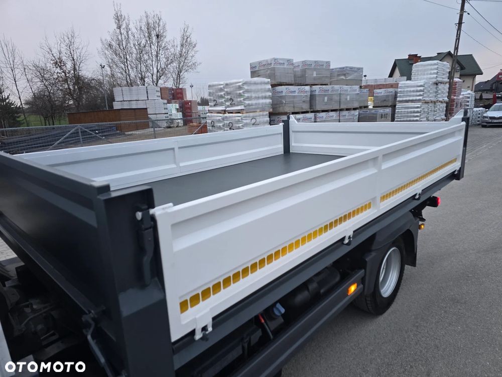 Mercedes-Benz Atego/Wywrotka/Manual/Blokada mostu - 16