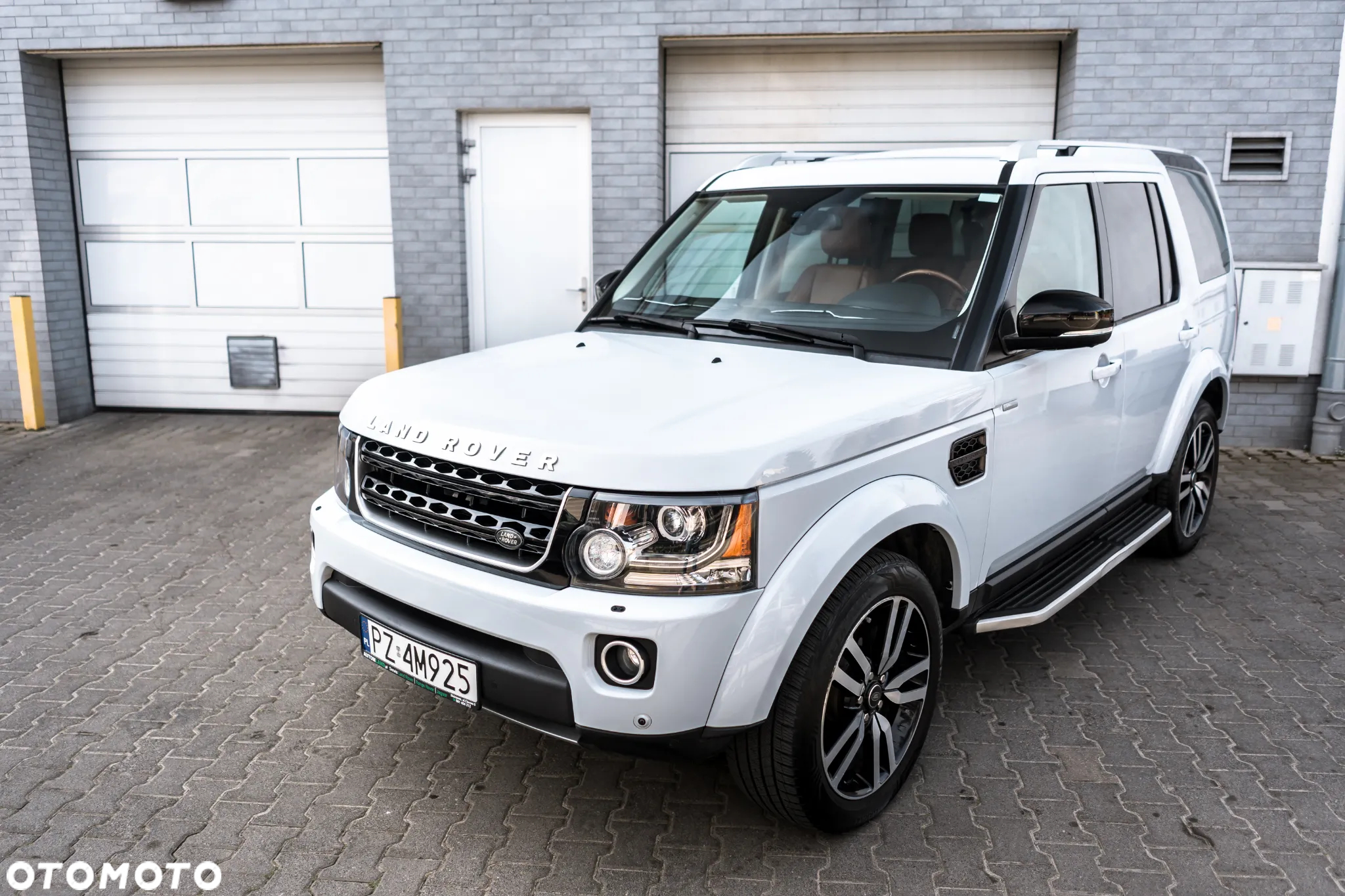 Land Rover Discovery IV 3.0 V6 SC Landmark - 2