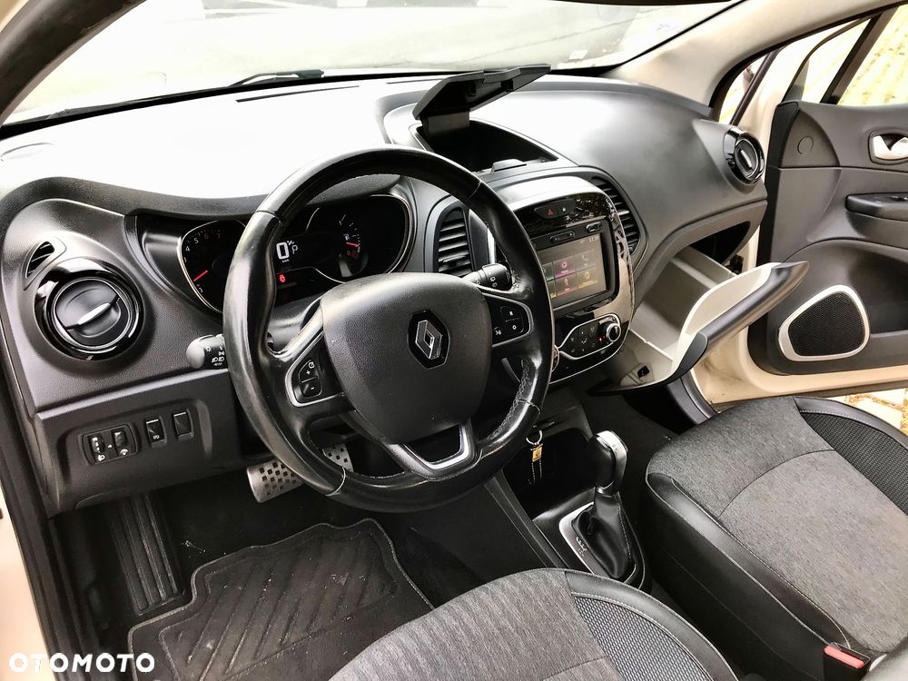 Renault Captur - 12
