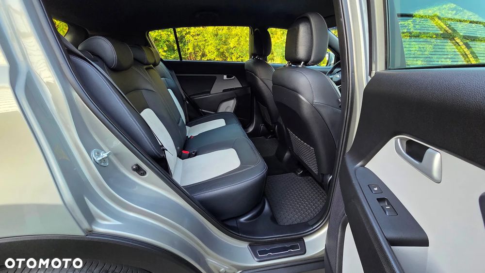 Kia Sportage 2.0 CRDI XL - 28