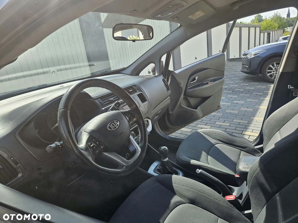 Kia Rio - 9