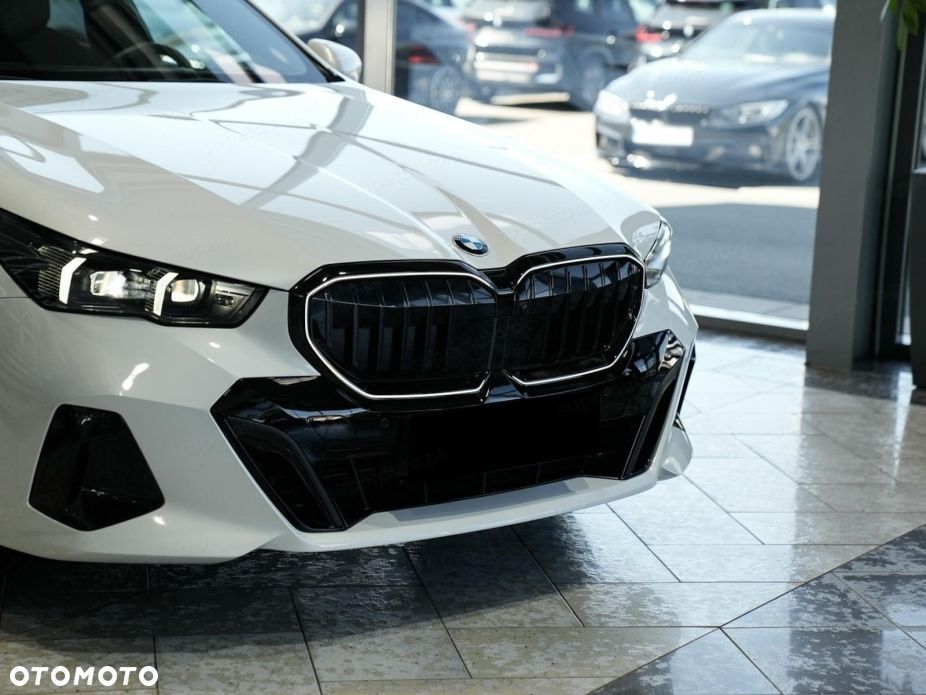 BMW Seria 5 520d xDrive mHEV M Sport - 7