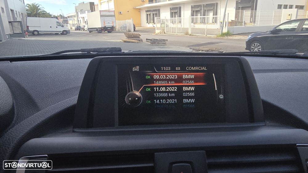 BMW 116 d Line Urban - 28