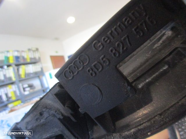Grelha Friso 8D5827576 AUDI A4 8D 1999 1.9TDI 110CV 4P PRETO TR GRE MATRICULA - 4