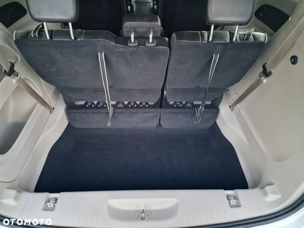 Chrysler Pacifica - 19