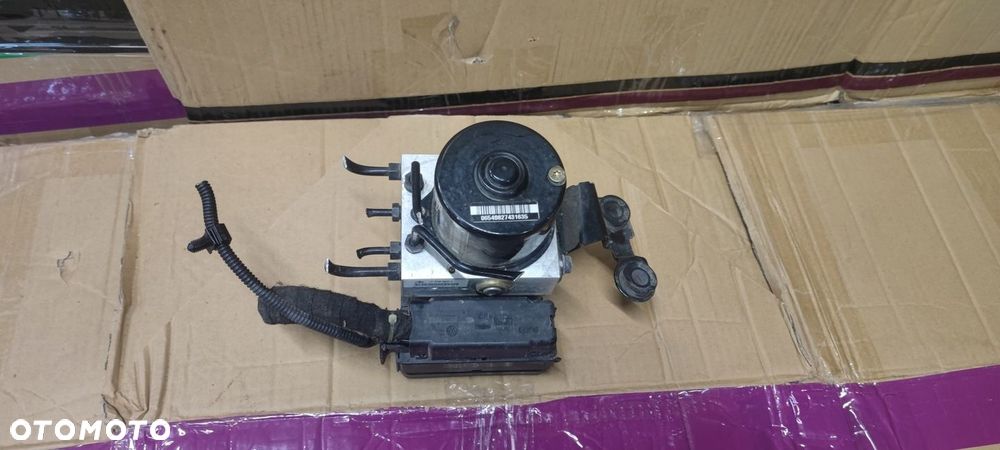 VW GOLF IV 4 BORA POMPA HAMULCOWA ABS ESP 379M 517J - 1