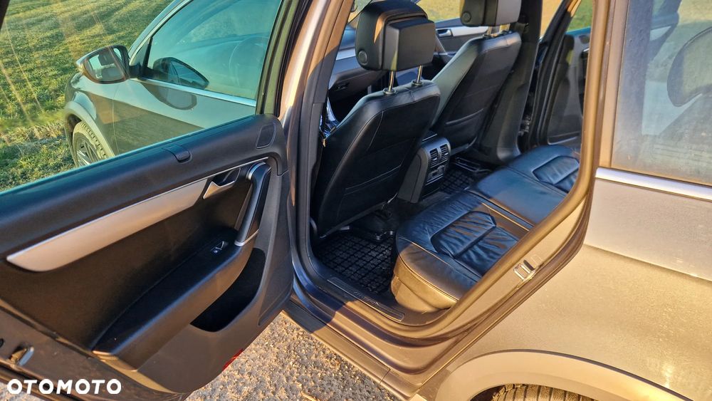 Volkswagen Passat 2.0 TDI 4Motion DSG BlueMotion Tech Highline - 18