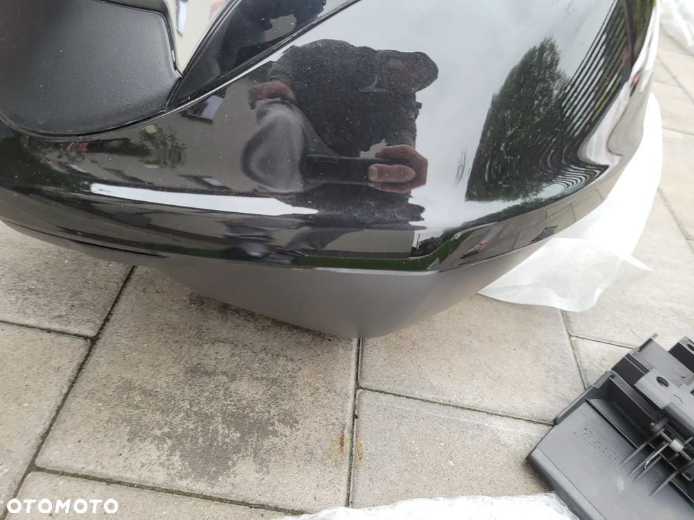 Kufer centralny Honda SH 125 300 - 18