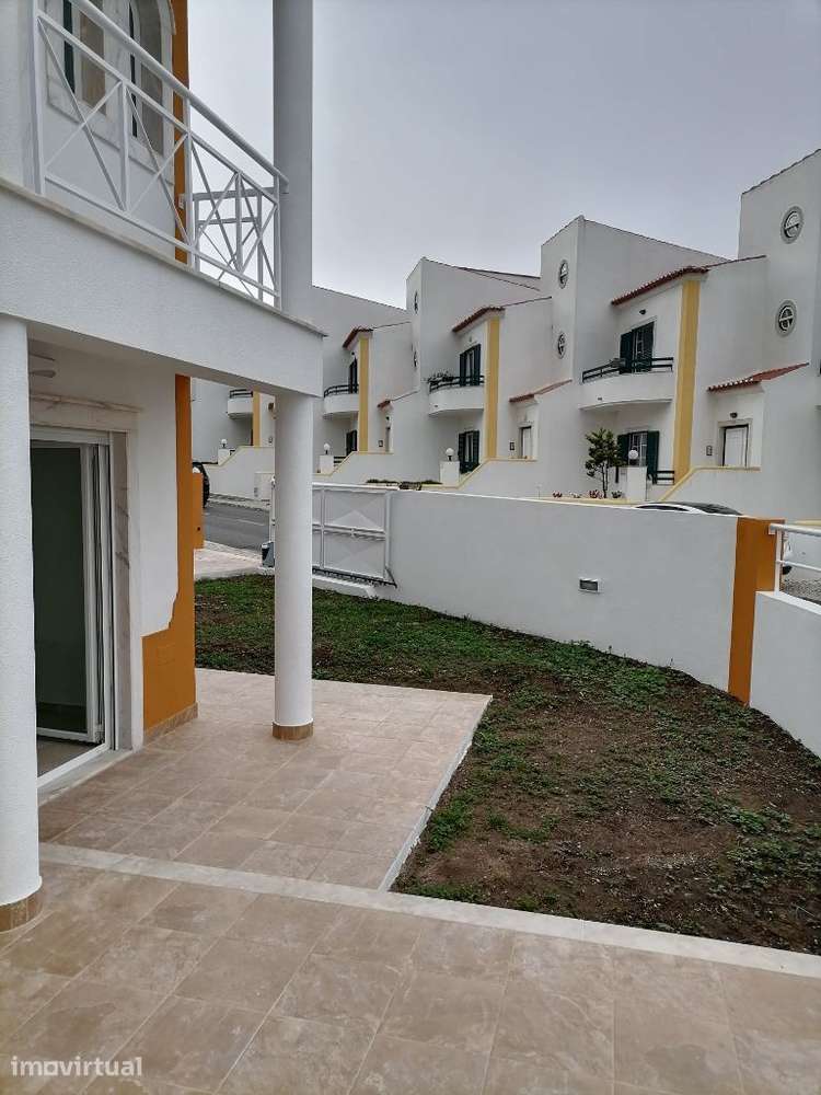 Moradia T3+1 Ericeira, Vista Mar, Remodelada, Como Nova, A Estrear. - Grande imagem: 4/59