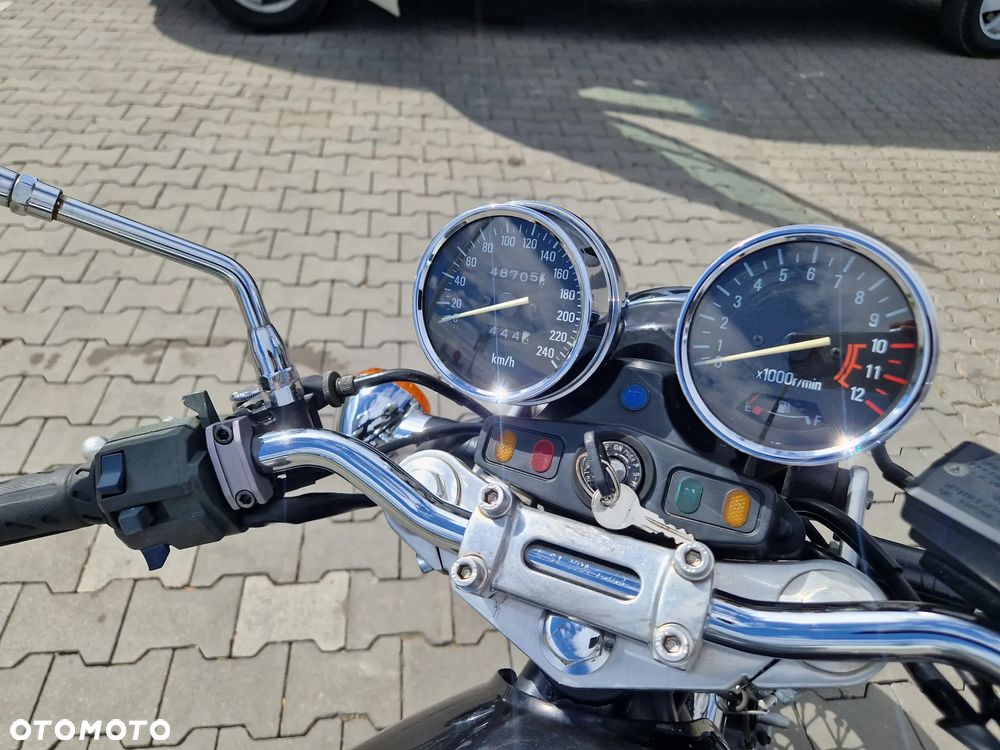 Kawasaki Zephyr - 15