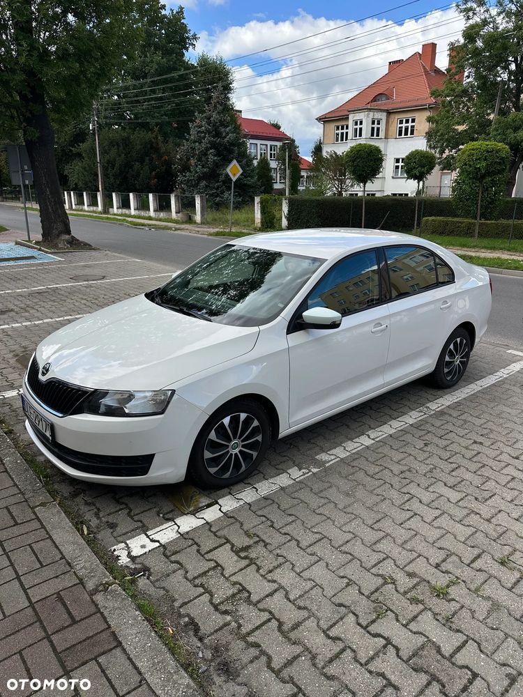 Skoda RAPID 1.2 TSI Active - 7
