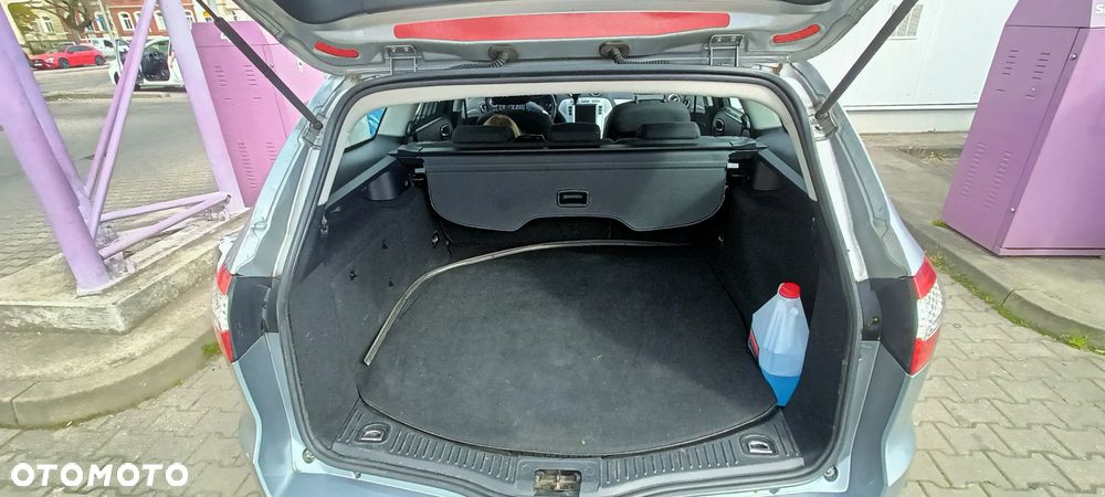 Ford Mondeo 2.0 TDCi Titanium - 23