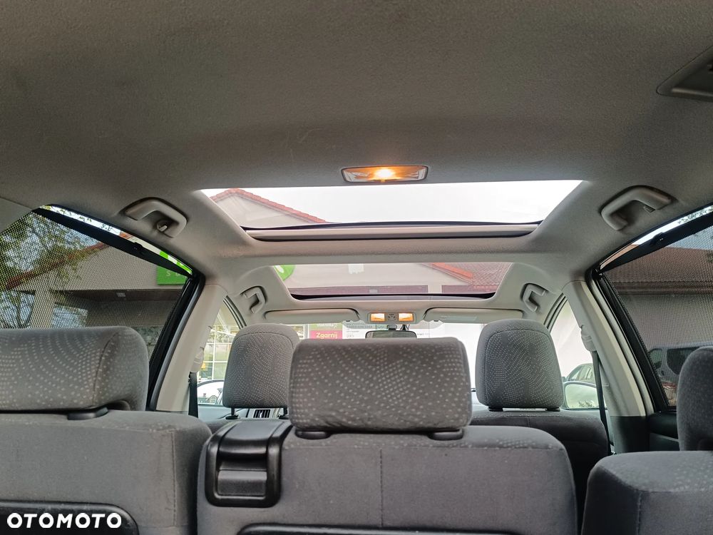 Toyota Prius+ - 18