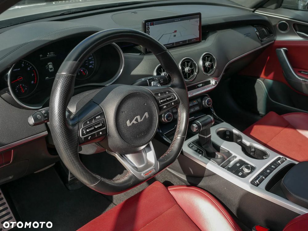 Kia Stinger 3.3 T-GDI V6 GT AWD - 17