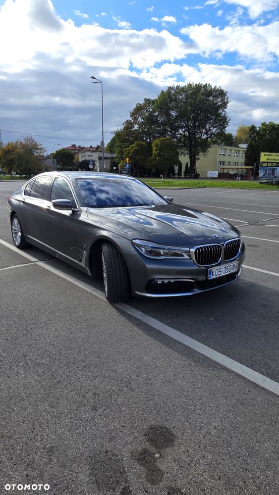 BMW 7 Series 2017 photo 3