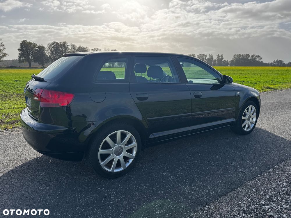 Audi A3 Sportback - 15