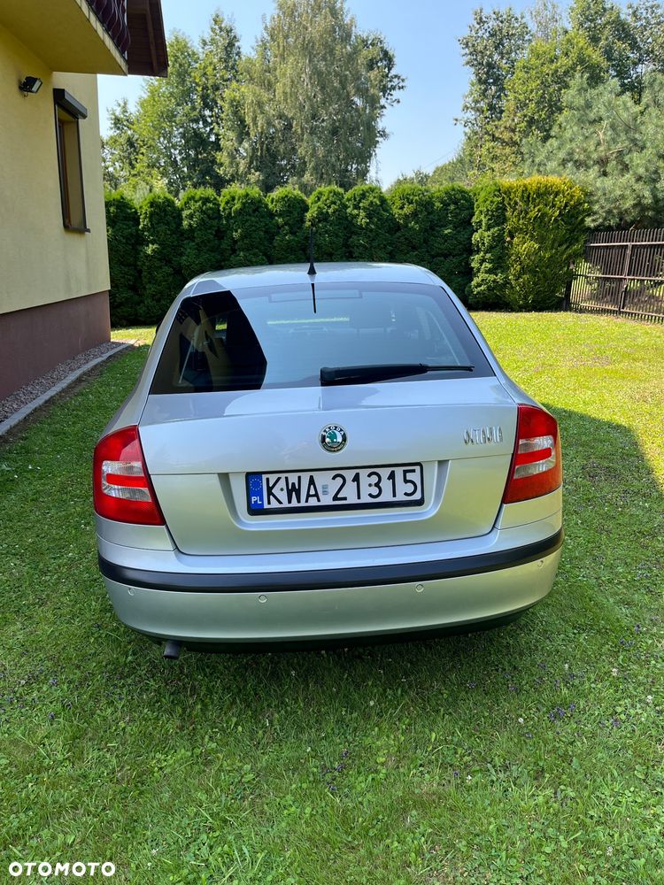 Skoda Octavia 1.6 Tour - 3