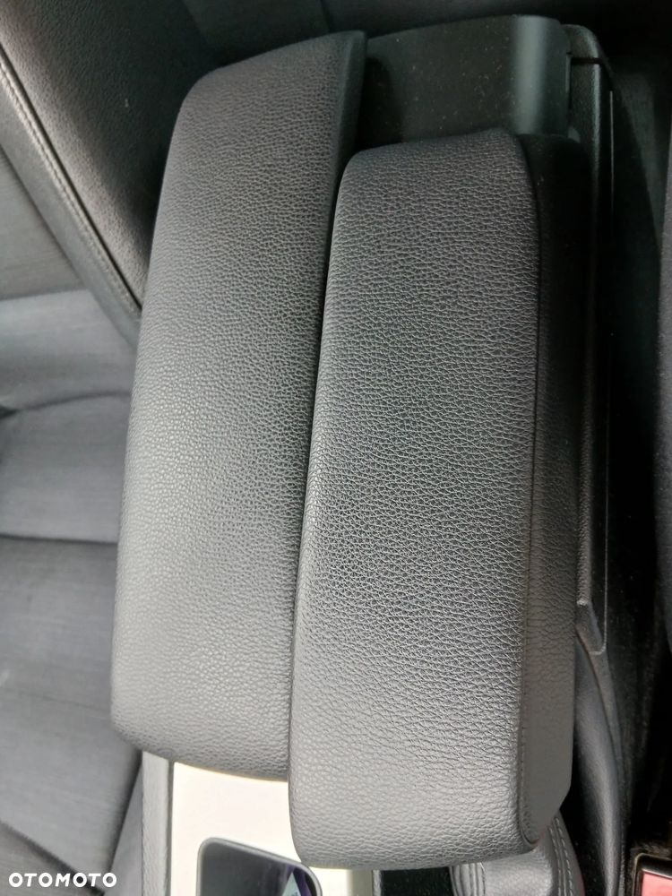 BMW Seria 3 325i - 36