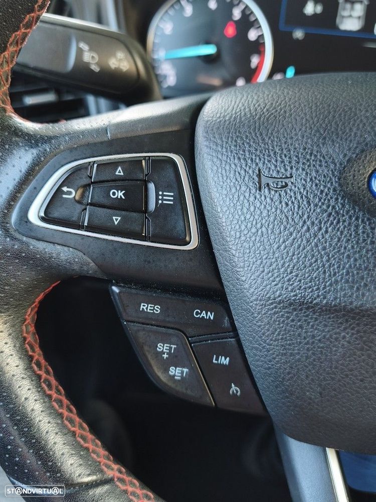 Ford EcoSport 1.0 EcoBoost ST-Line Black Edition - 39