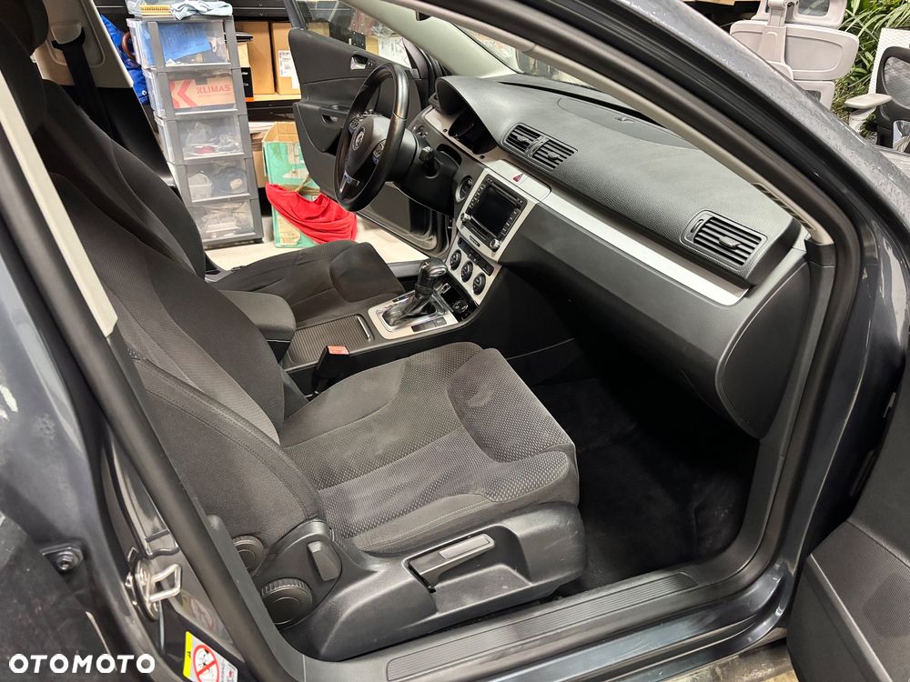 Volkswagen Passat 2.0 TDI Comfortline Optimum DSG - 9