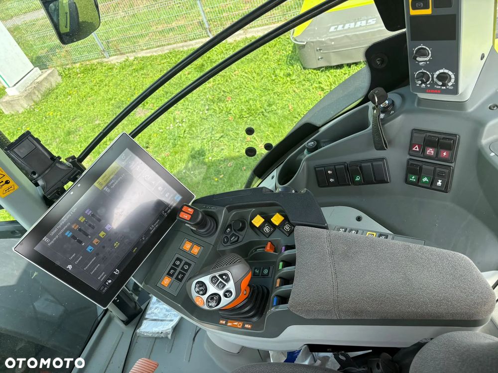 Claas AXION 810 CMATIC - 12