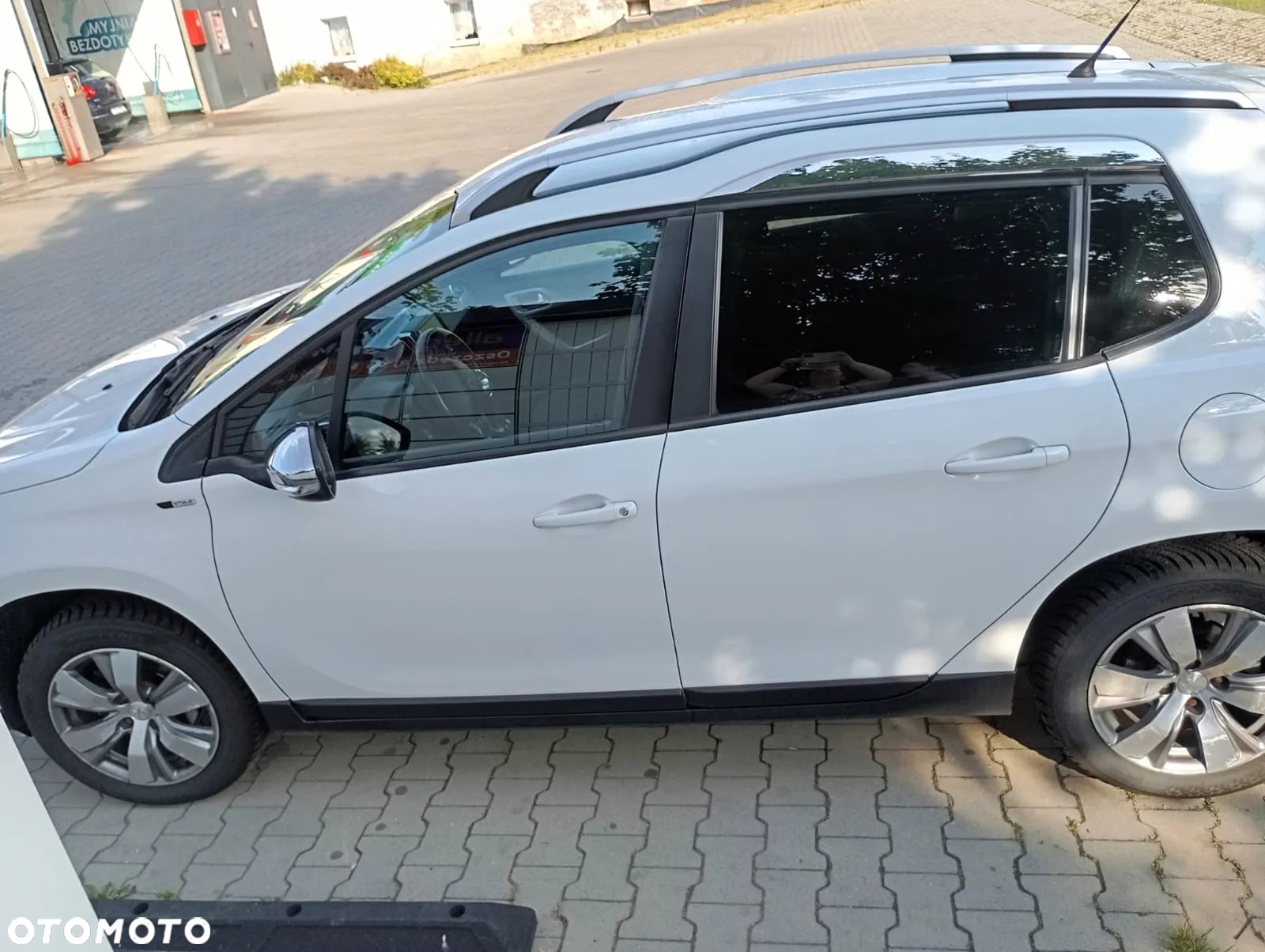 Peugeot 2008 1.2 Pure Tech Active - 8