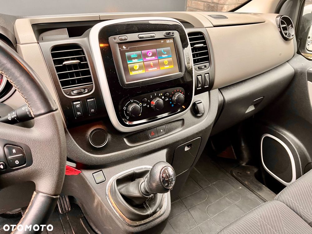 Renault Trafic - 17