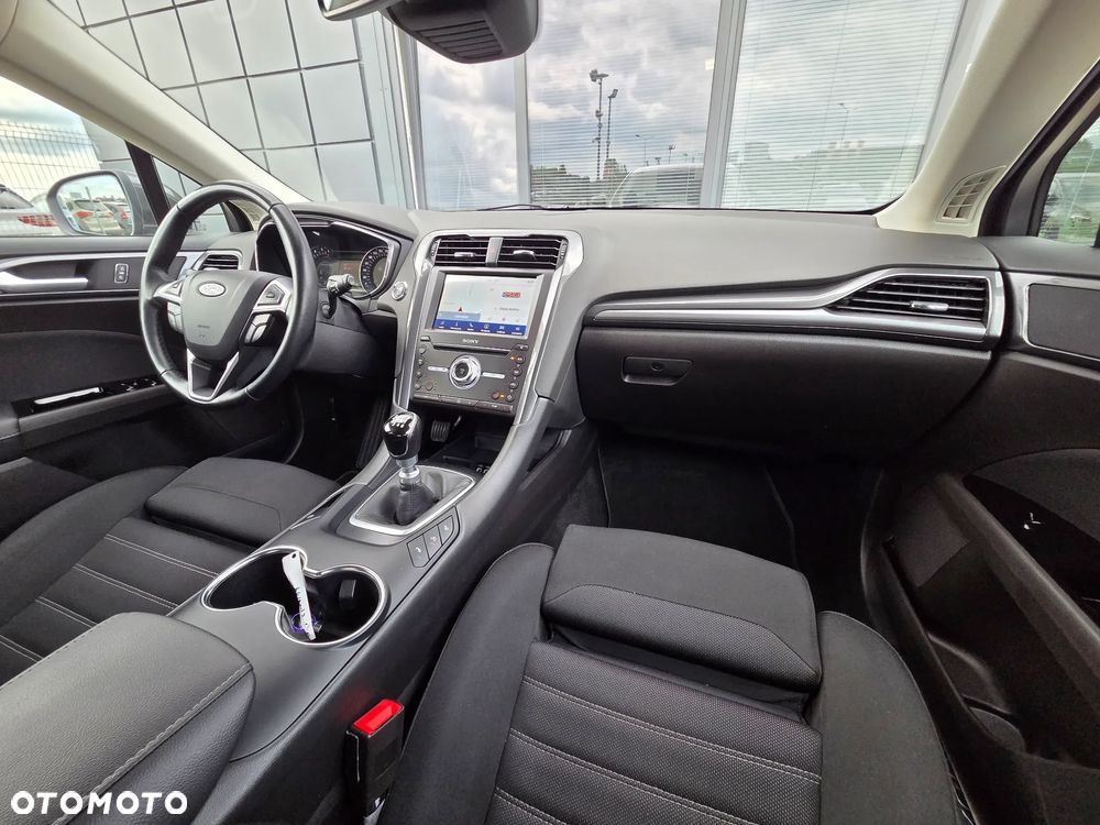 Ford Mondeo 2.0 EcoBlue Titanium - 32