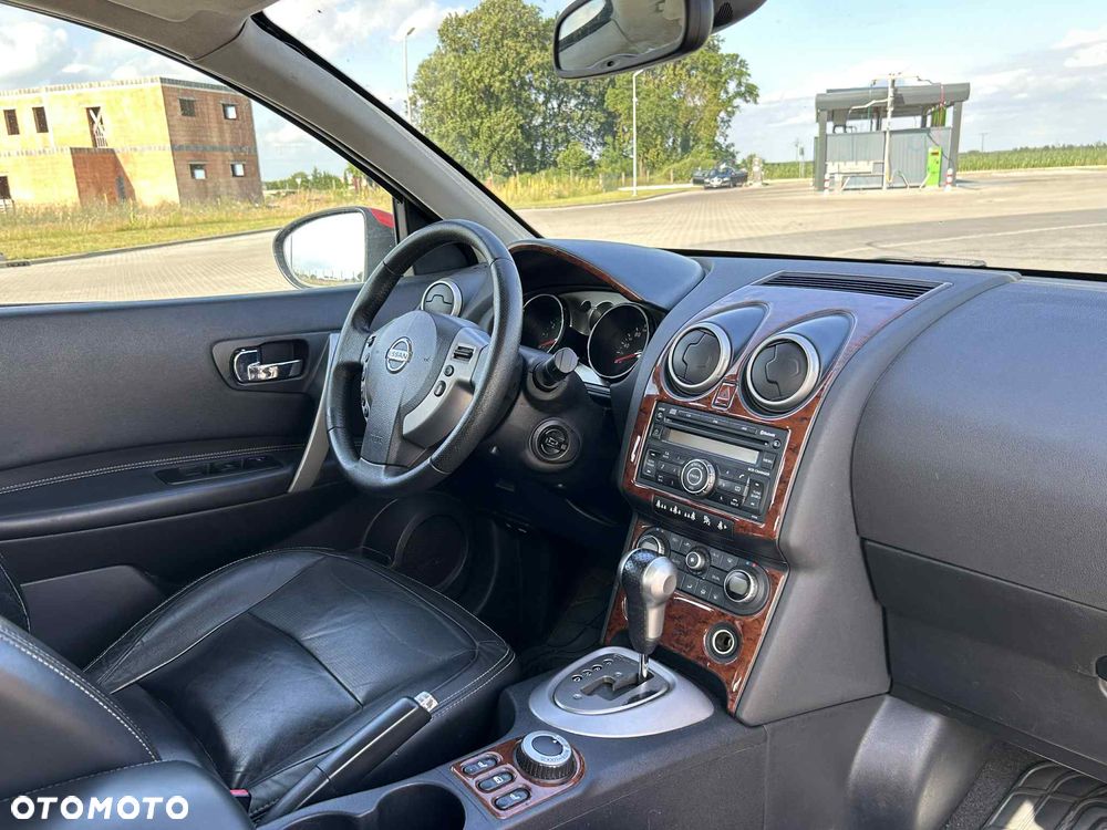 Nissan Qashqai 2.0 CVT tekna - 22