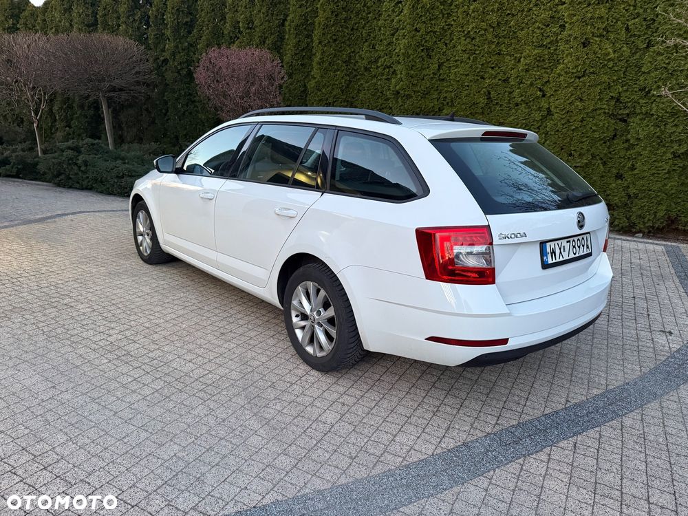 Skoda Octavia 1.6 TDI Ambition - 10