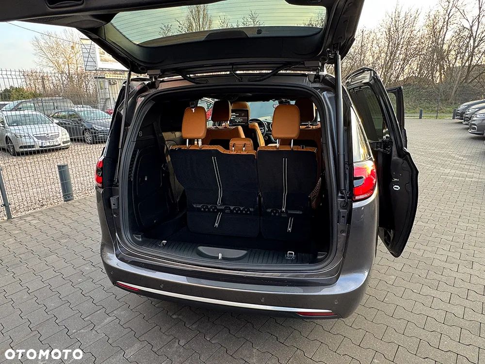 Chrysler Pacifica - 19