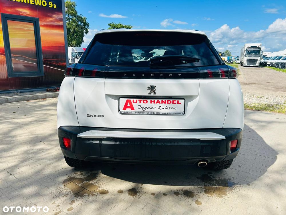 Peugeot 2008 - 10