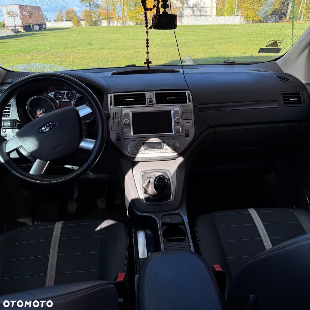 Ford Kuga - 7