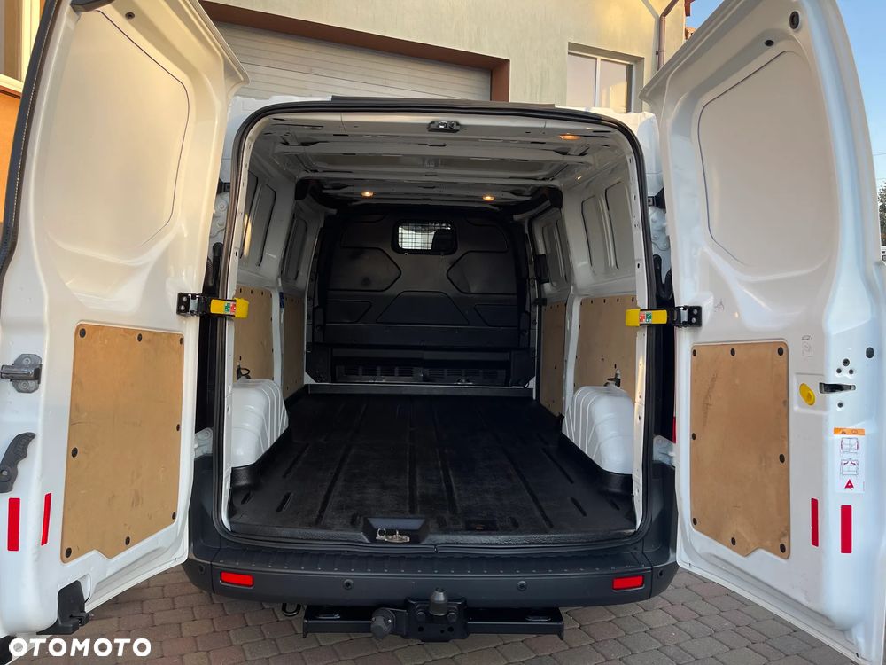 Ford Custom L2H1 - 7