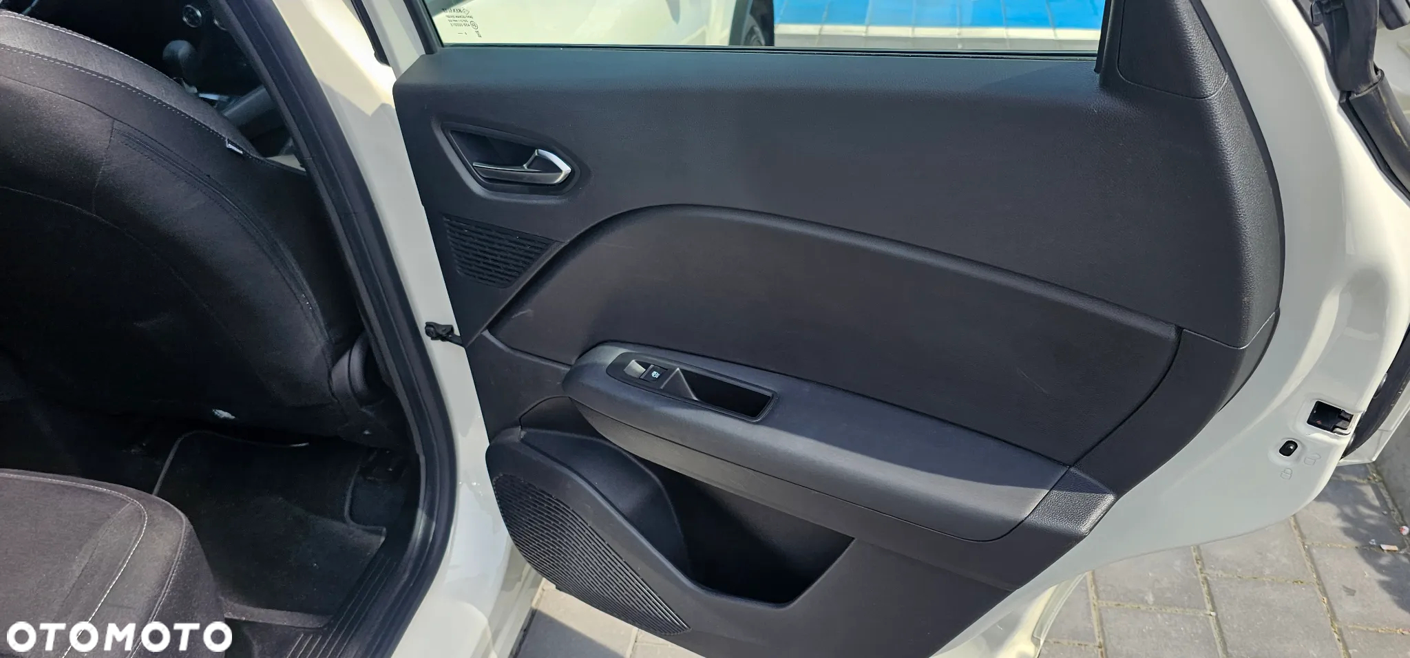 Renault Captur 1.5 Blue dCi Intens EDC - 25
