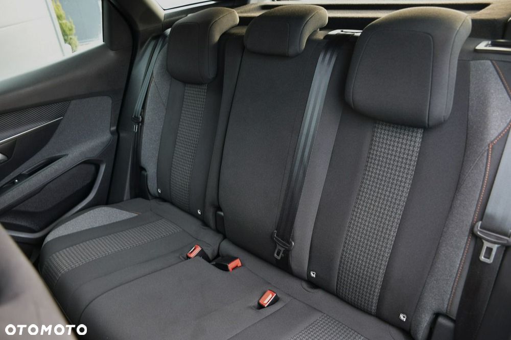 Peugeot 3008 1.2 PureTech Active Pack S&S - 12