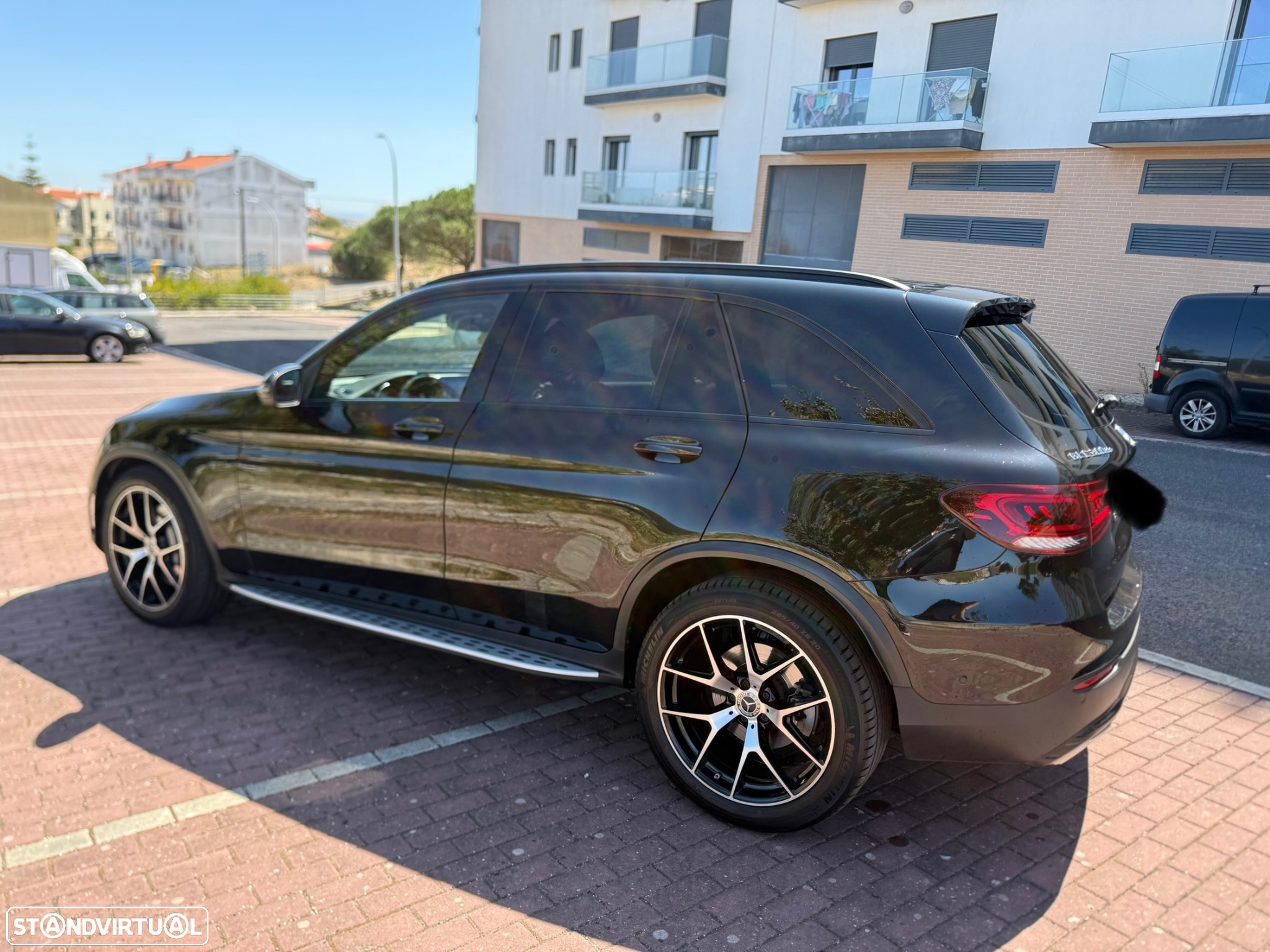 Mercedes-Benz GLC 300 de 4Matic 9G-TRONIC AMG Line Plus - 11
