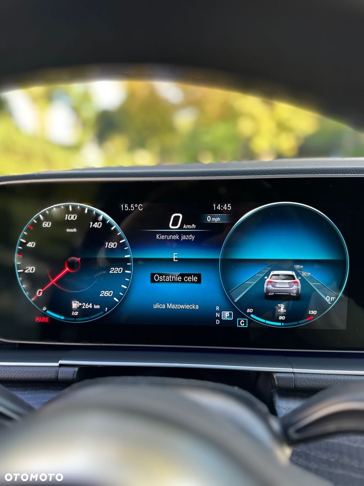 Mercedes-Benz GLE - 32