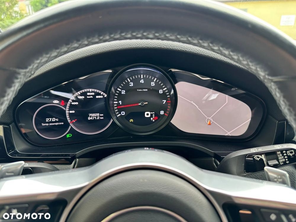 Porsche Cayenne - 18