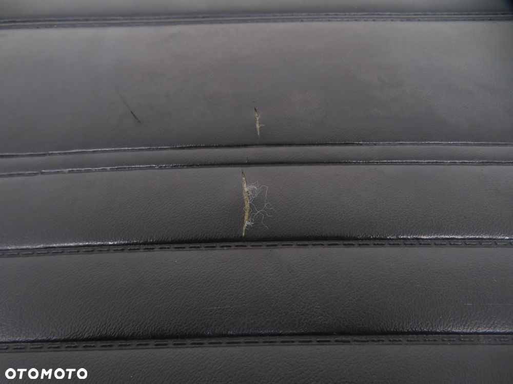 BOCZEK PRAWY PRZEDNI FIAT 126 - 6