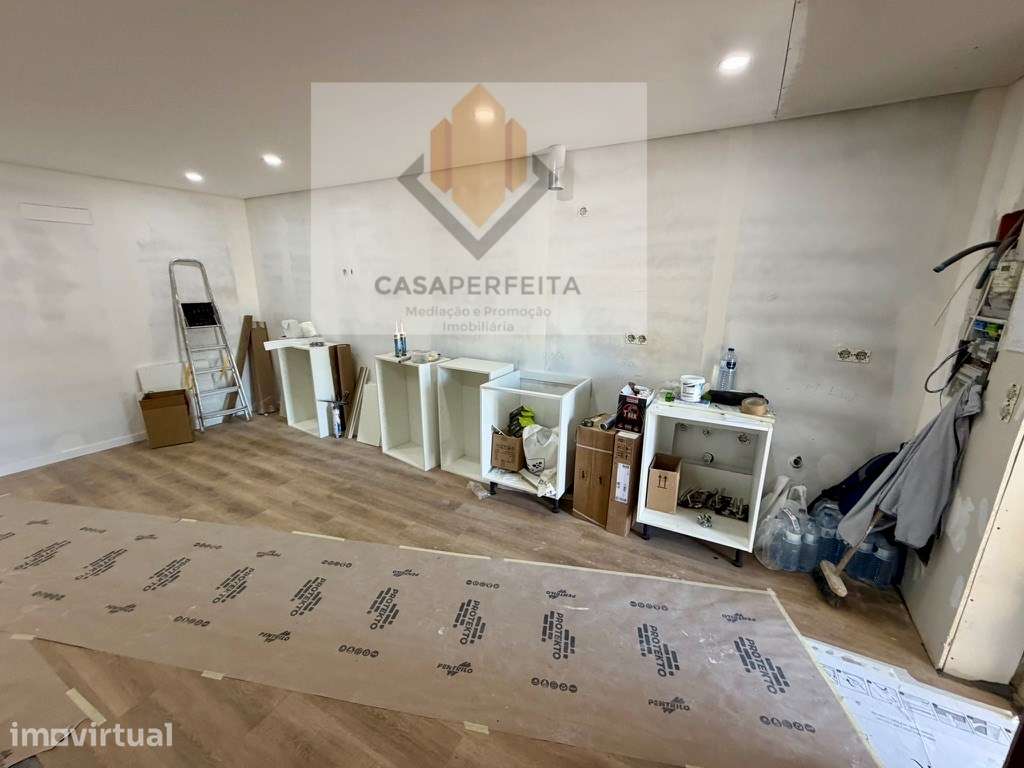 Moradia T3 - Totalmente Renovada com Logradouro - Vilar Do Paraíso - Grande imagem: 4/20