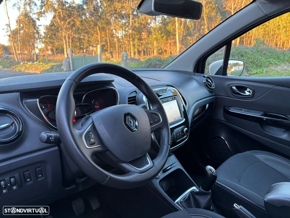 Renault Captur 1.5 dCi Exclusive - 23