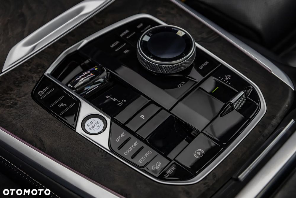 BMW X7 xDrive40d mHEV - 18