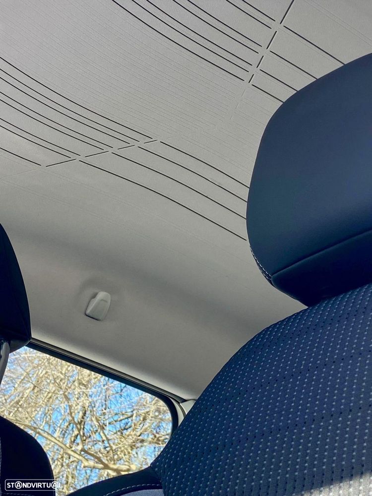 Peugeot 2008 1.2 PureTech Allure - 19